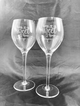 Load image into Gallery viewer, 11 oz Wine Glasses, w/holder