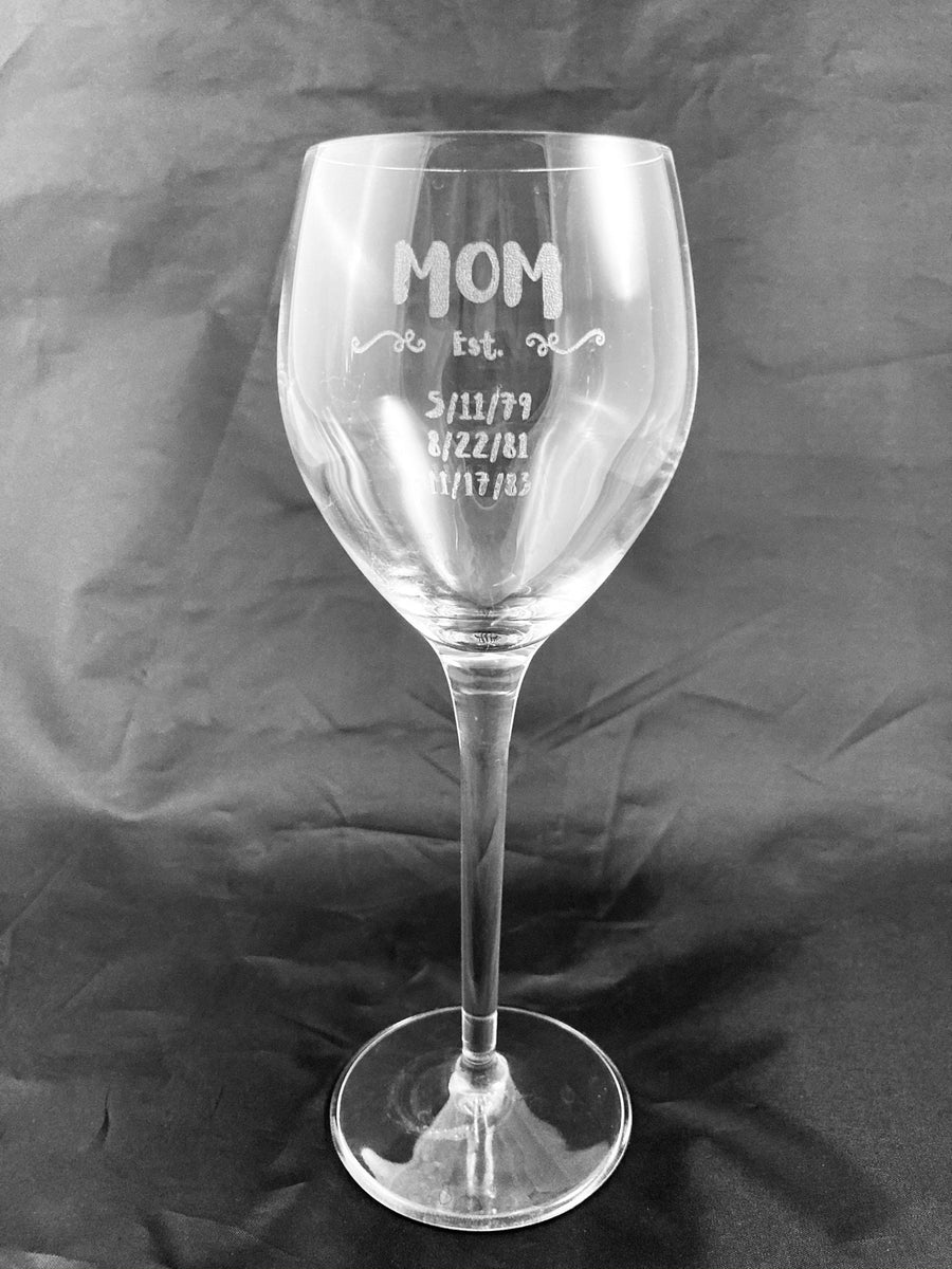Mom 11 oz Wine Glasses, 2 pack Wingnut Laser